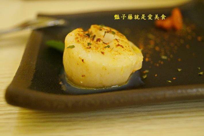 湯藝術老爺下麵．鐵板牛小排和何首烏雞肉鍋太搶戲．臺中市大里美食【豔子藤就是愛美食】
