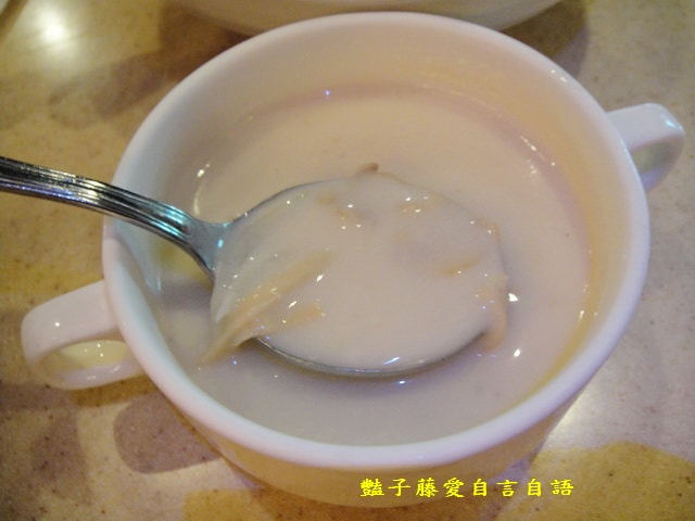 台北異國美食＆茄子歐風咖哩。藍帶豬排咖哩+蛋包飯炸雞塊品嚐美味【豔子藤就是愛美食】登上聯合新聞網首頁
