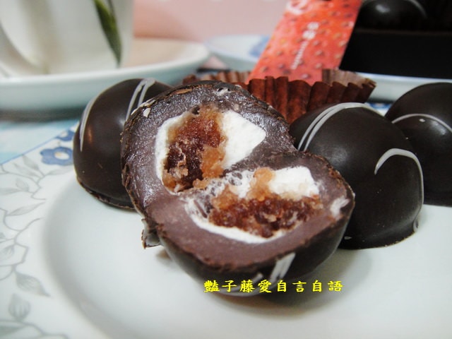 甜食糕點＆台灣麻糬主題館草莓優逗。巧克力麻糬草莓棉花糖的弦樂四重奏【豔子藤美食嚐鮮試吃報告】