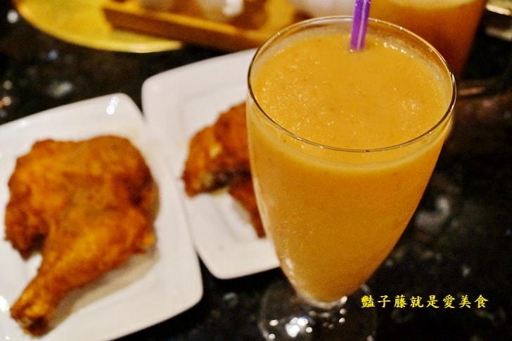 【吳阿水老茶館】台北捷運雙連站老宅美食.特大明蝦生猛海鮮特餐.波士頓龍蝦加價升級頂級和牛海陸套餐