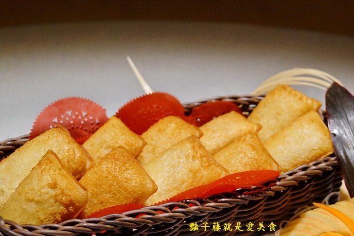 台中美食北海岸海鮮餐廳．烏金報到．黑潮烏魚大餐季節限定【豔子藤就是愛美食】