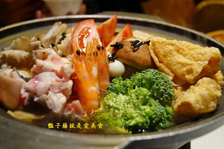 台中美食北海岸海鮮餐廳．烏金報到．黑潮烏魚大餐季節限定【豔子藤就是愛美食】