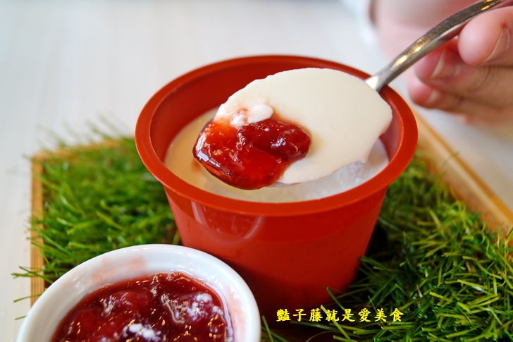 【小樂圓和洋餐食】台中親子餐廳.關東煮與牛小排和風壽喜鍋.庭院大沙池.旋轉透明溜滑梯.好吃好玩
