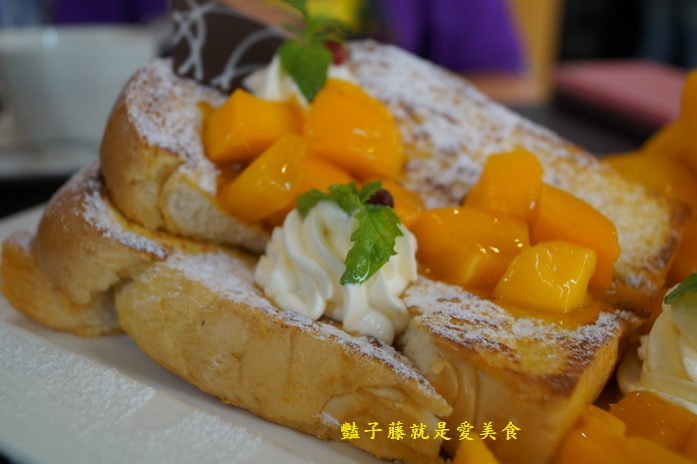鯊魚咬吐司．就是愛芒果布丁吐司．香蕉巧克力叢林鬆餅誰受得了啊！【豔子藤就是愛美食】