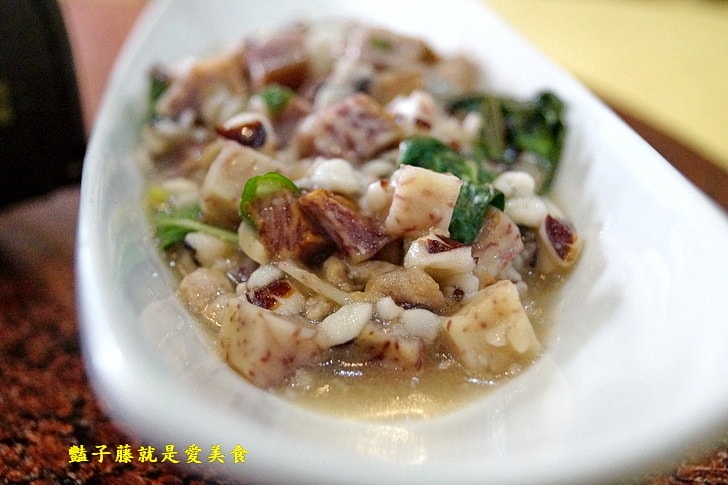 【大祥海鮮屋】台灣美食道地客家菜.台中西屯區美食.客家盆菜很經典.梅干扣肉與魚脯燜豆腐好吃又下飯