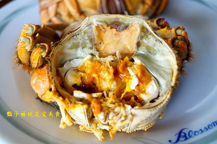 【慶東大閘蟹生態農場】秋蟹肥美.品嚐大閘蟹最佳賞味期.古早味爌肉肥嫩瘦Ｑ農家菜.兔兔天竺鼠可愛動物區