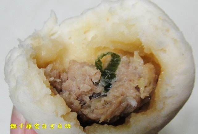 花蓮在地小吃＆公正包子。皮Ｑ餡多平價的美味【豔子藤就是愛美食】
