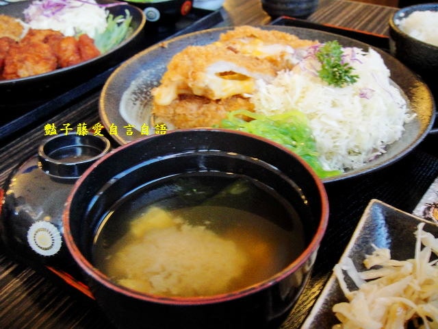 樹太老日式定食。藍帶豚排來客必點海味定食組合超值【豔子藤就是愛美食】