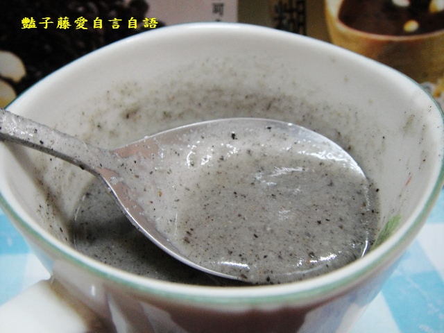 茶飲好味＆桂格榖珍。核桃腰果杏仁蓮子松子堅果和堅果芝麻糊每一口都是堅果多多【豔子藤美食嚐鮮試吃報告】