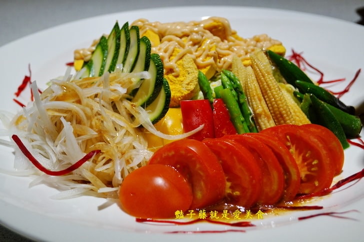 台中美食北海岸海鮮餐廳．烏金報到．黑潮烏魚大餐季節限定【豔子藤就是愛美食】