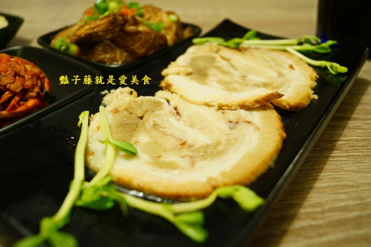 【赤坂拉麵】台中好吃拉麵.日式肋排拉麵豪邁吃.日本電視冠軍拉麵.逢甲文華道店.說好的地獄麻辣拉麵超過癮