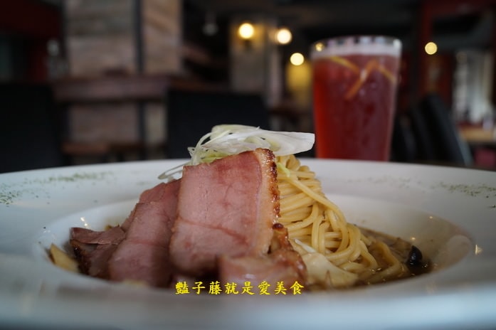【彰化員林火車站美食】原覺咖啡．沒有湯的瑞士起司鍋．豔子藤就是愛美食