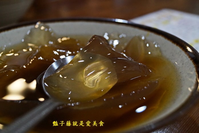 高雄美食寶來36號咖啡愛玉．酸梅愛玉冰清涼消暑【豔子藤就是愛美食】