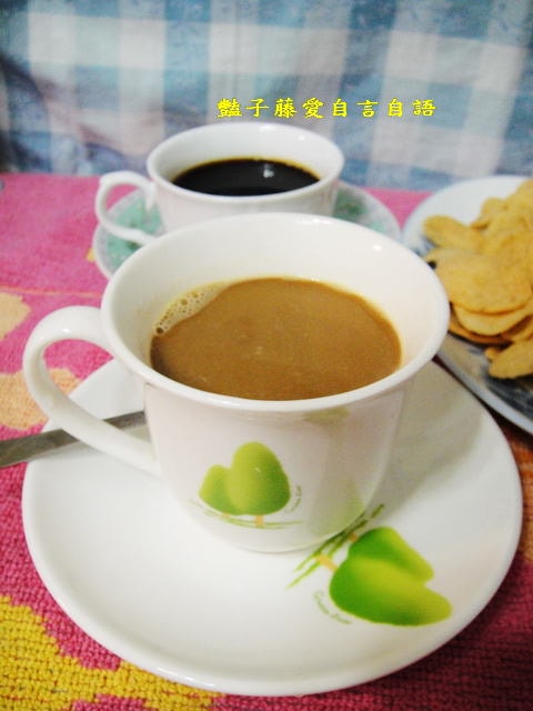 茶點零食＆綠森林米奇熊。泰國MANORA蝦餅+越南G7黑咖啡、三合一咖啡【豔子藤美食嚐鮮試吃報告】
