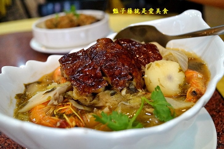 【大祥海鮮屋】台灣美食道地客家菜.台中西屯區美食.客家盆菜很經典.梅干扣肉與魚脯燜豆腐好吃又下飯