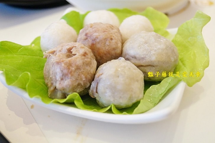 【白米淇花媽火鍋物】逢甲鍋物.粥底海鮮鍋很私房.避冬暖暖鍋麻油雞.花媽特選養肝鮮蜆海鮮鍋.素食蔬食燒酒雞