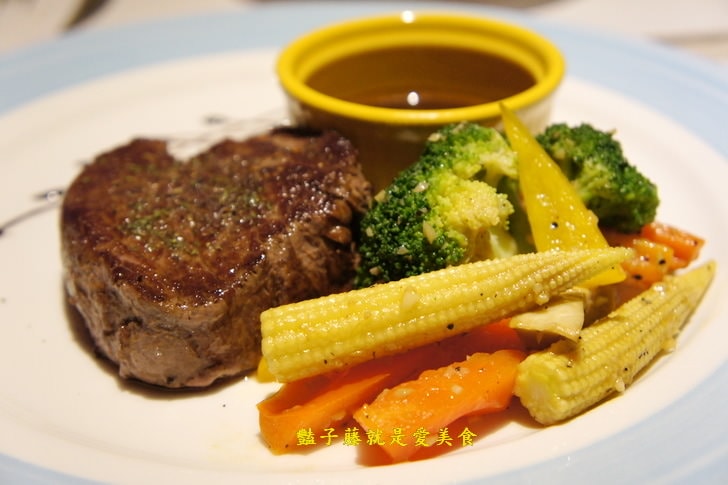 【吉仁牛排館】新竹美食餐廳．美式菲力牛排與義式海鮮焗飯的美味首選．豔子藤美食地圖