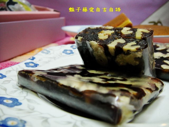 甜食糕點＆元祖核棗糕送禮送到心坎裡的春節伴手禮。同場加映哆啦A夢最愛黃金銅鑼燒【豔子藤美食嚐鮮試吃報告】