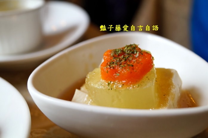 虎尾生機廚房．日式建築吃歐式素食自助餐【豔子藤就是愛美食】