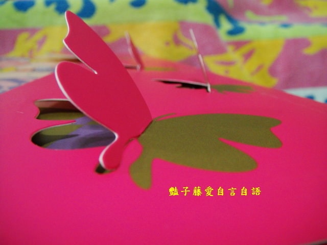 星球月餅之美味探險。2013金格采吟月中秋禮盒【豔子藤美食嚐鮮試吃報告】