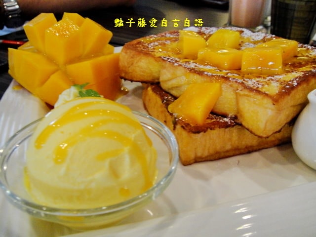 鯊魚咬吐司．墨西哥丁骨厚切豬排豪邁咬一口【豔子藤就是愛美食】