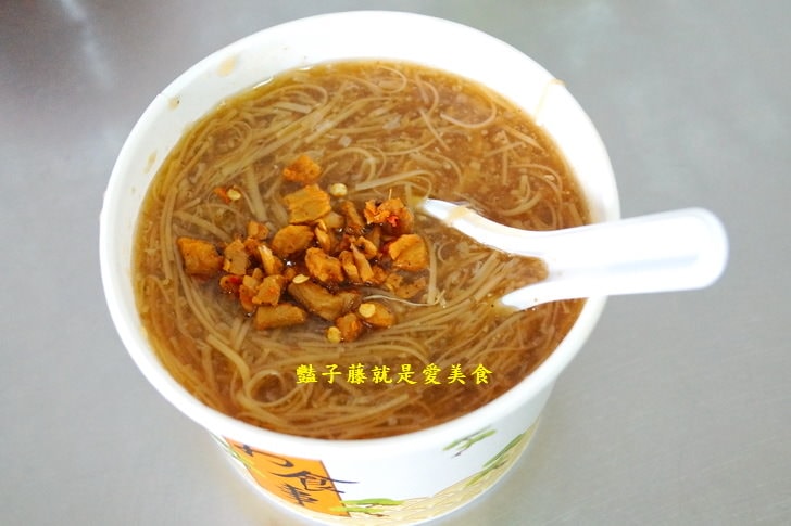 【台中麻辣大腸麵線】廣三SOGO旁巷弄小吃美食．３０年老店排隊人氣在地小吃．豔子藤台中美食地圖