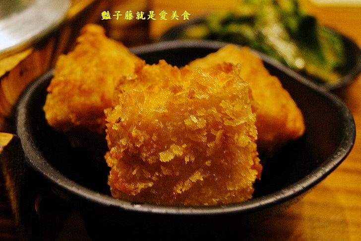 【焱鬼鍋燒專門店】嘉義火車站美食.焱鬼傳說唐揚雞和自製泡菜很厲害.仁愛二番店.豔子藤美食地圖