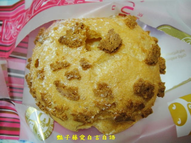 甜食糕點＆克朗奇手作爽脆泡芙。現吃現灌好吃又好玩【豔子藤美食嚐鮮試吃報告】