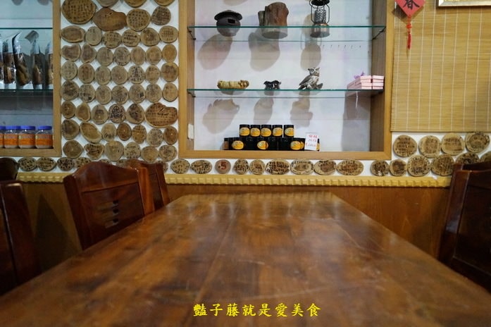 高雄美食寶來36號咖啡愛玉．酸梅愛玉冰清涼消暑【豔子藤就是愛美食】