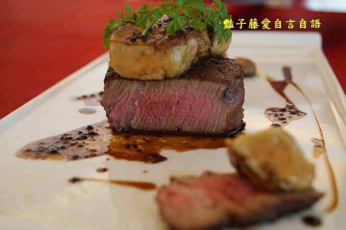 羅西亞牛排相約情人節餐廳．台中夏蒙法式小館【豔子藤就是愛美食】