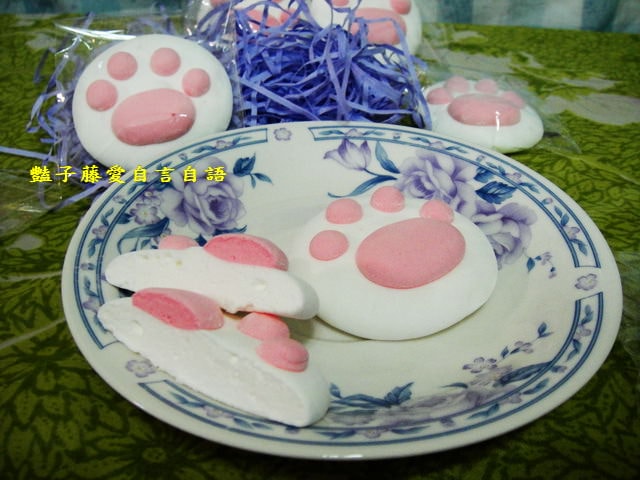 甜食糕點＆杯子物語。可愛粉紅貓掌棉花糖超卡哇伊【豔子藤美食嚐鮮試吃報告】