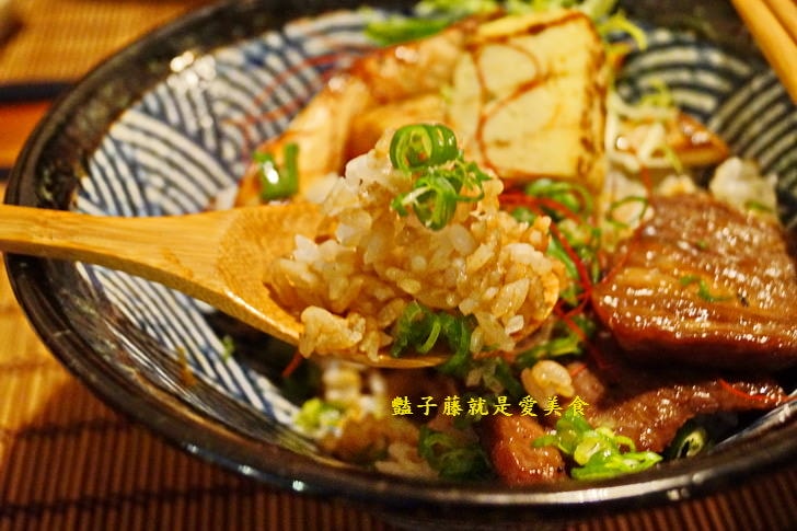 【大叔丼食．和食丼物】新竹日式料理.巷弄裡的好吃丼飯.大叔秘製犇牛丼.豪華版大叔將軍丼