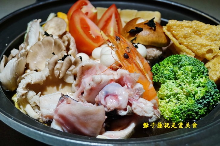 台中美食北海岸海鮮餐廳．烏金報到．黑潮烏魚大餐季節限定【豔子藤就是愛美食】