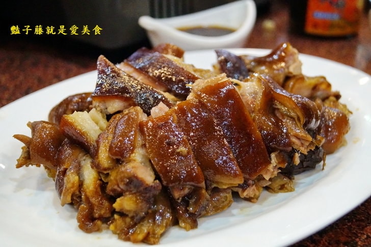 【大祥海鮮屋】台中平價海鮮.五星飯店主廚私房菜.燒鴨.萬巒豬腳.澎湖海產.辣椒筍子雞湯.招牌美味推薦