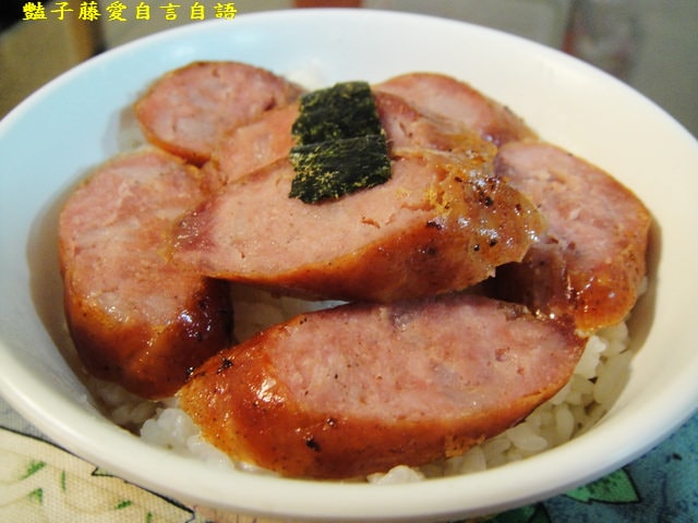 傳統小吃＆統御食品。Ｑ彈美味香腸【豔子藤美食嚐鮮試吃報告】