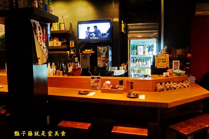 【新竹城隍廟美食】新竹Moibon炭火串燒．日式居酒屋也有好吃的美式炭烤沙朗牛排．甜點日式烤麻糬燒完美必點