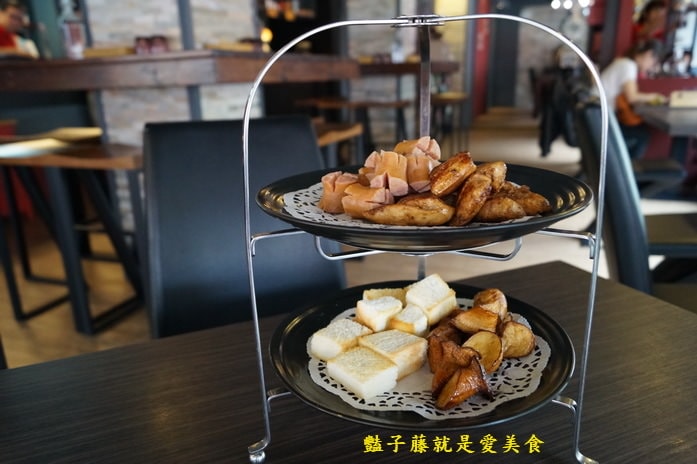 【彰化員林火車站美食】原覺咖啡．沒有湯的瑞士起司鍋．豔子藤就是愛美食