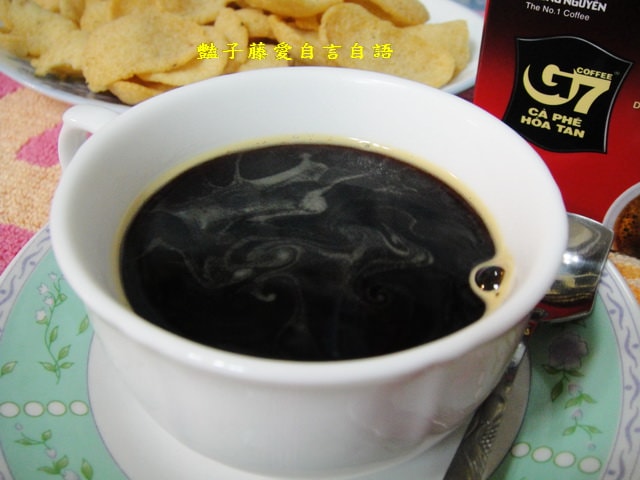 茶點零食＆綠森林米奇熊。泰國MANORA蝦餅+越南G7黑咖啡、三合一咖啡【豔子藤美食嚐鮮試吃報告】