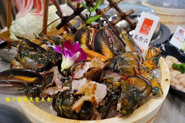 【蒸食在台中美食婚宴會館】台中南屯區海鮮餐廳.原味蒸活海鮮.雙龍蝦與海中王肥豬蝦.粥底依然是精華之所在
