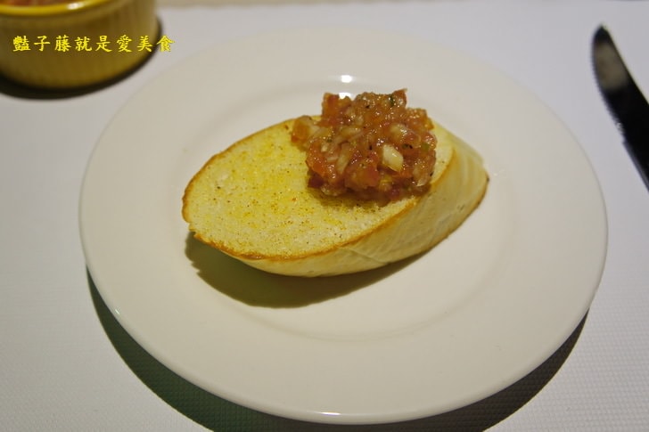 【吉仁牛排館】新竹美食餐廳．美式菲力牛排與義式海鮮焗飯的美味首選．豔子藤美食地圖