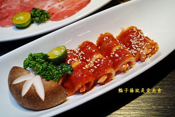 【Nikuniku肉肉燒肉五權西店】台中燒肉.1680豚肉雙人套餐.伊比利豬.松阪豬.海鮮干貝大草蝦.北谷櫻桃鴨幸福饗宴