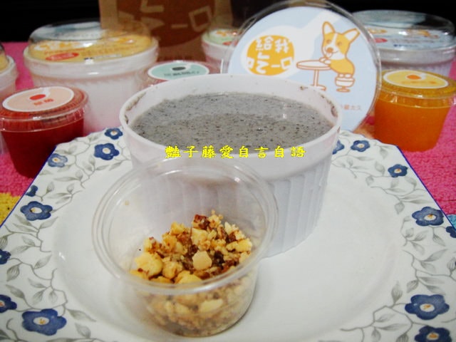 甜食糕點＆給我吃一口。稻香布朗尼+戚風蛋糕+幸福蘋果派+提拉米蘇+綜合奶酪【豔子藤美食嚐鮮試吃報告】