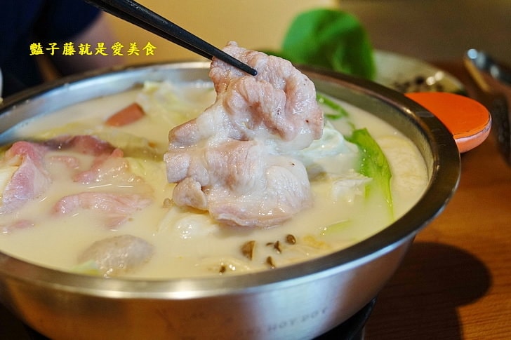 【肉多多火鍋】台中暴龍級火鍋第一品牌.挑戰肉食主義者大胃王.噶瑪蘭盤克夏優選豚美味意難忘／豔子藤