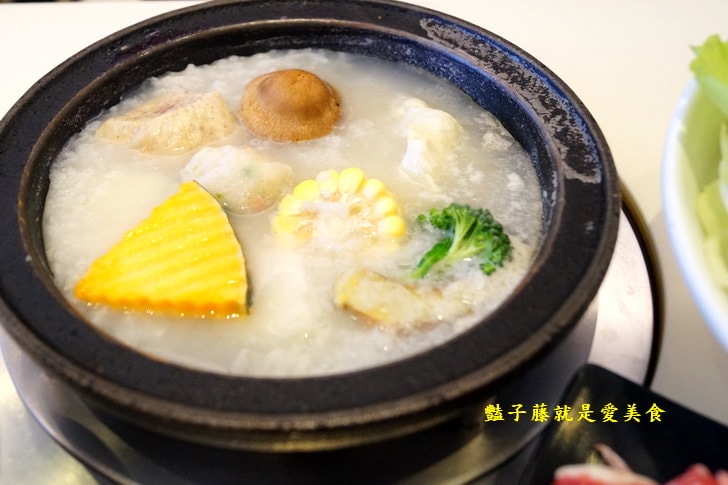 【白米淇花媽火鍋物】逢甲鍋物.粥底海鮮鍋很私房.避冬暖暖鍋麻油雞.花媽特選養肝鮮蜆海鮮鍋.素食蔬食燒酒雞
