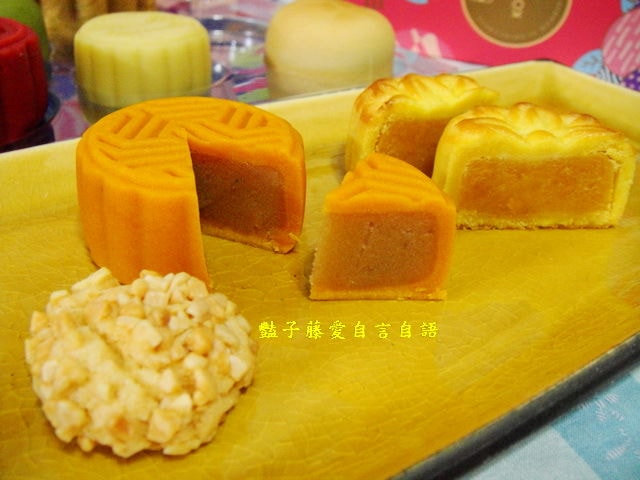 星球月餅之美味探險。2013金格采吟月中秋禮盒【豔子藤美食嚐鮮試吃報告】