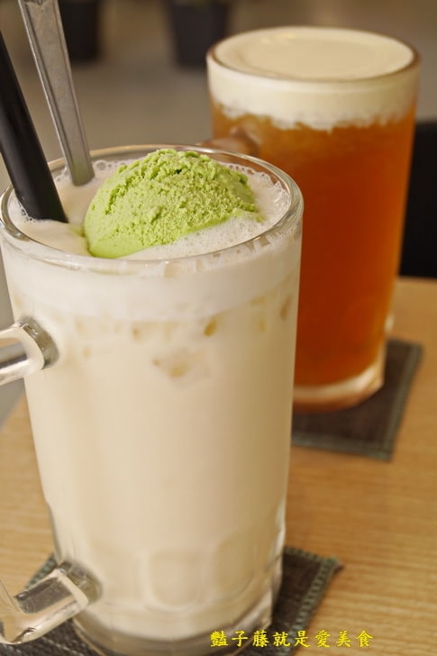 【光蠟樹喫茶館】台中下午茶.QQ珍珠冰淇淋鬆餅.丹麥金磚吐司.奶蓋綠茶.抹茶綠拿鐵.豔子藤美食地圖