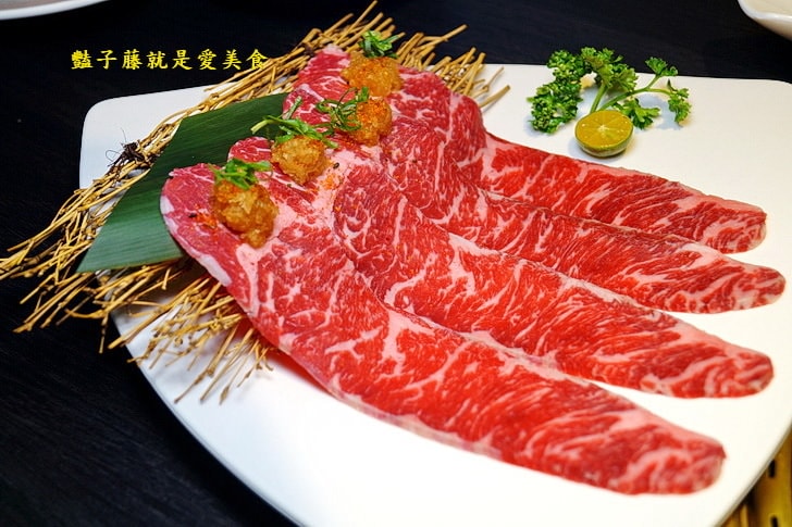 【Nikuniku肉肉燒肉五權西店】台中燒肉.1680豚肉雙人套餐.伊比利豬.松阪豬.海鮮干貝大草蝦.北谷櫻桃鴨幸福饗宴