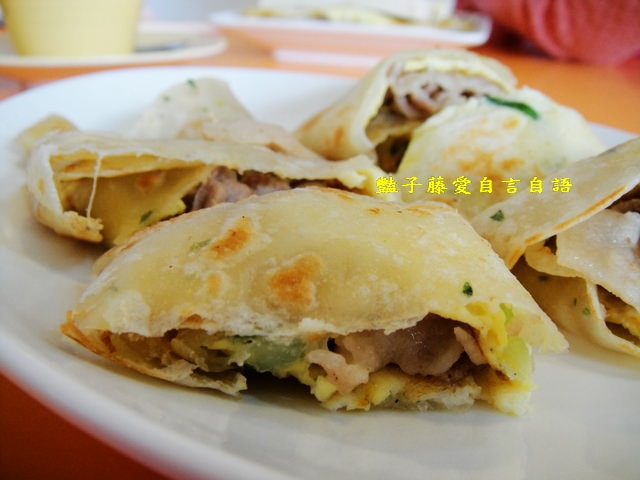 台中早午餐天味早餐。豆漿紅茶和雪花肉蛋餅的絕佳組合【豔子藤就是愛美食】登上聯合新聞網首頁