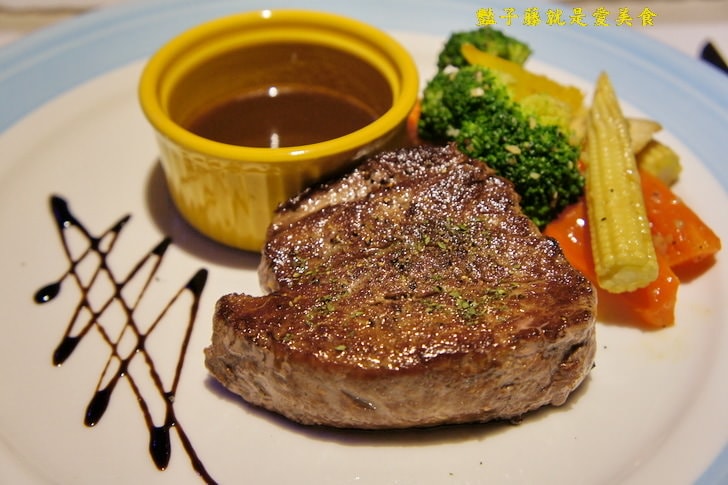 【吉仁牛排館】新竹美食餐廳．美式菲力牛排與義式海鮮焗飯的美味首選．豔子藤美食地圖