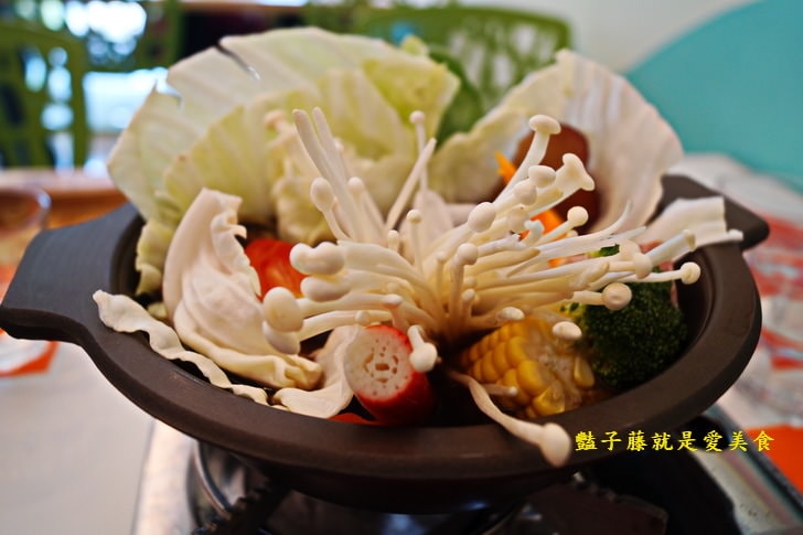 幸福好食咖啡Homecafe．美食料理法式香料雞腿排與人間有愛流浪動物認養餐廳